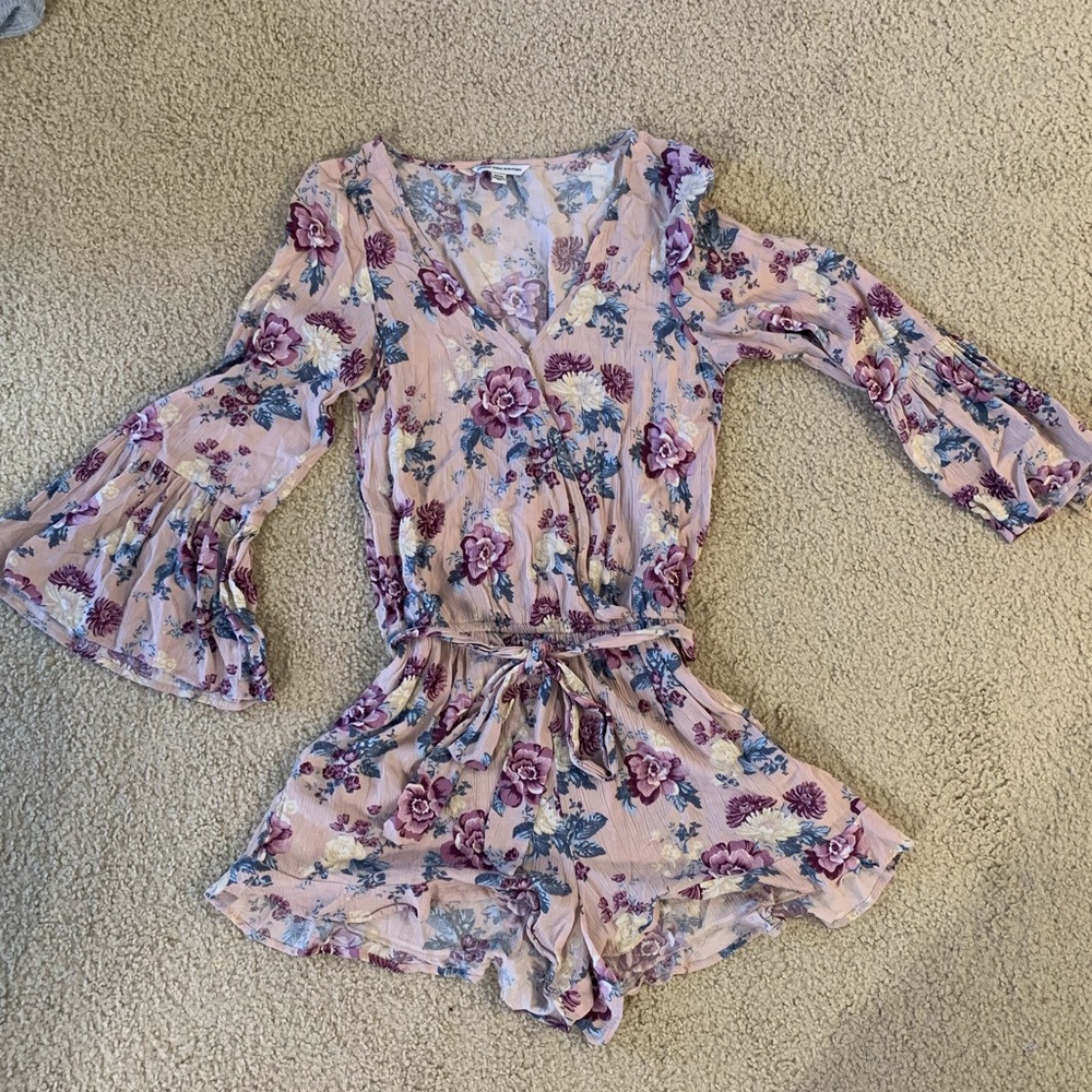 American Eagle bell sleeves romper